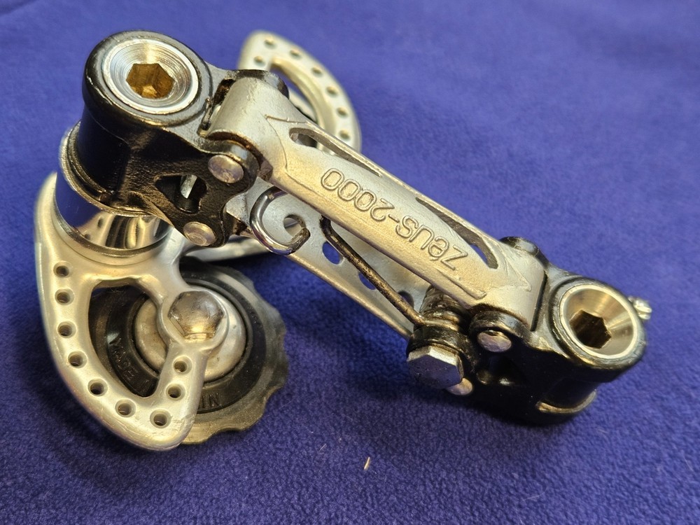 Zeus 2000 rear derailleur 2nd version, Nice!