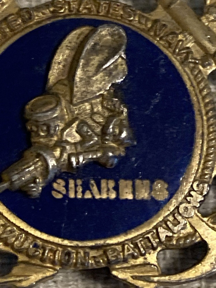 WWII US Navy Sterling Seabees Sea Bees CB DI DUI Pinback