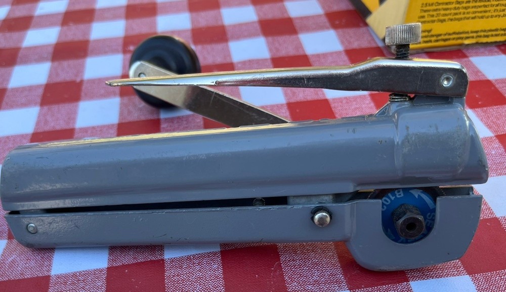 Roto Split SeaTek Cable Cutter Stripper USA