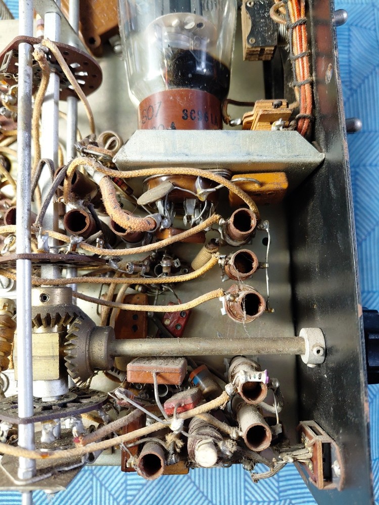 Vintage HARVEY WELLS Transmitter Deluxe TBS-50D, Untested, As Is