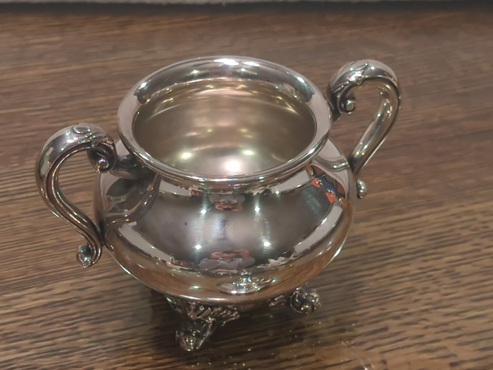 REED & BARTON REGENT 5600 Silverplate Sugar Bowl & Lid
