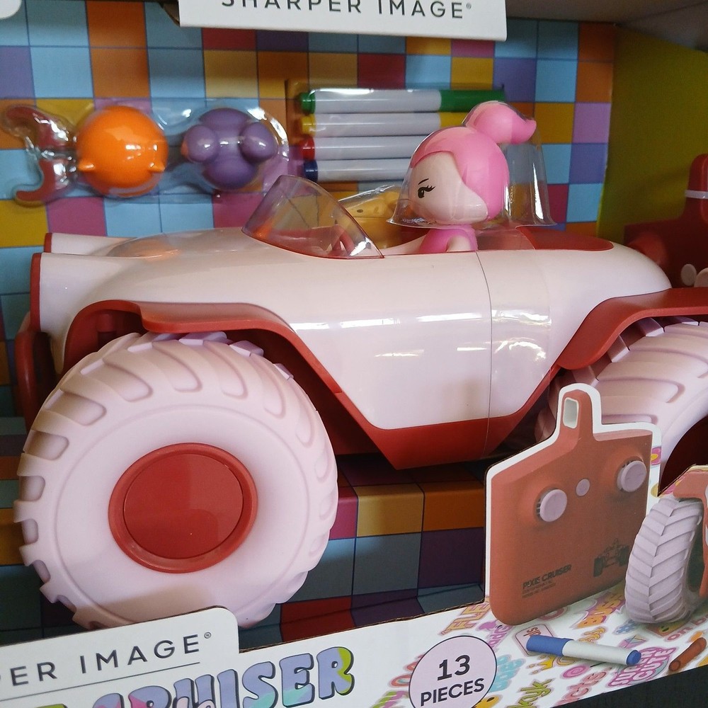 Sharper Image Pixie Cruiser Doodle RC Car Customizable 13pc Set
