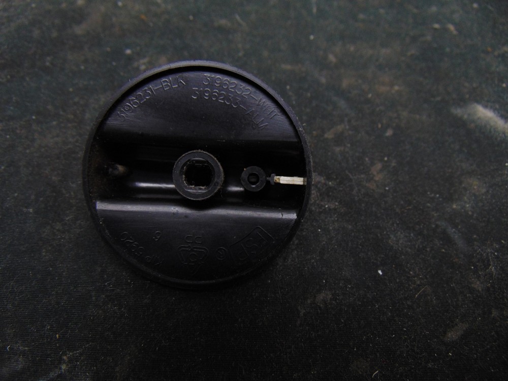 Whirlpool Range RF385PXEN Control Knob 3196231