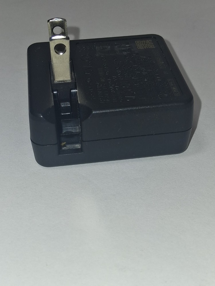 Sony AC-UB10C Adaptor