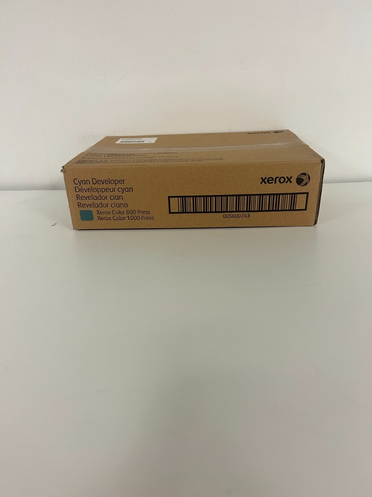 GENUINE XEROX COLORED DEVELOPER CYAN (5) 800 DEV.  005R00743