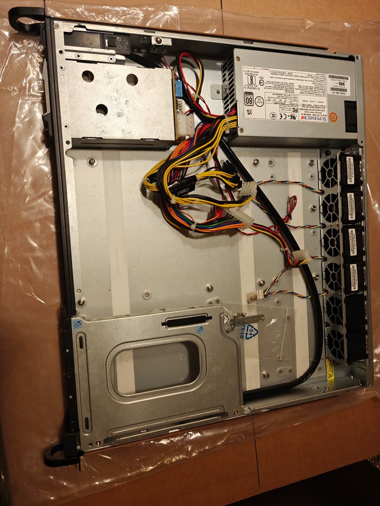 Supermicro SuperChassis 513BTQC-350B 1U