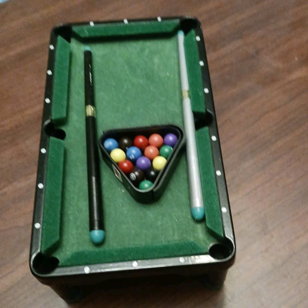 vintage mini billard set - no cue ball