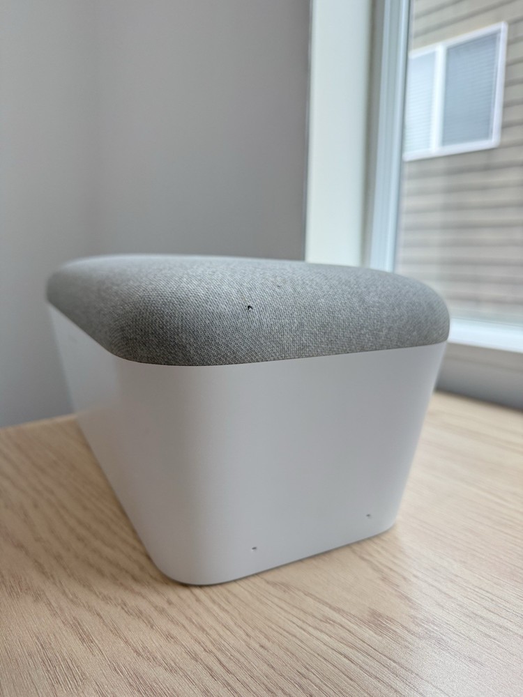 Google Home Max Smart Speaker - Model H0B - Please See Photos!