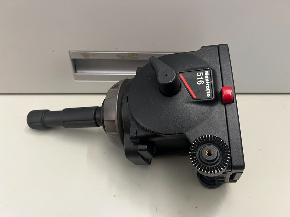 Used Manfrotto 516 Pro Fluid Head BROADCAST CAMERA - Missing Label