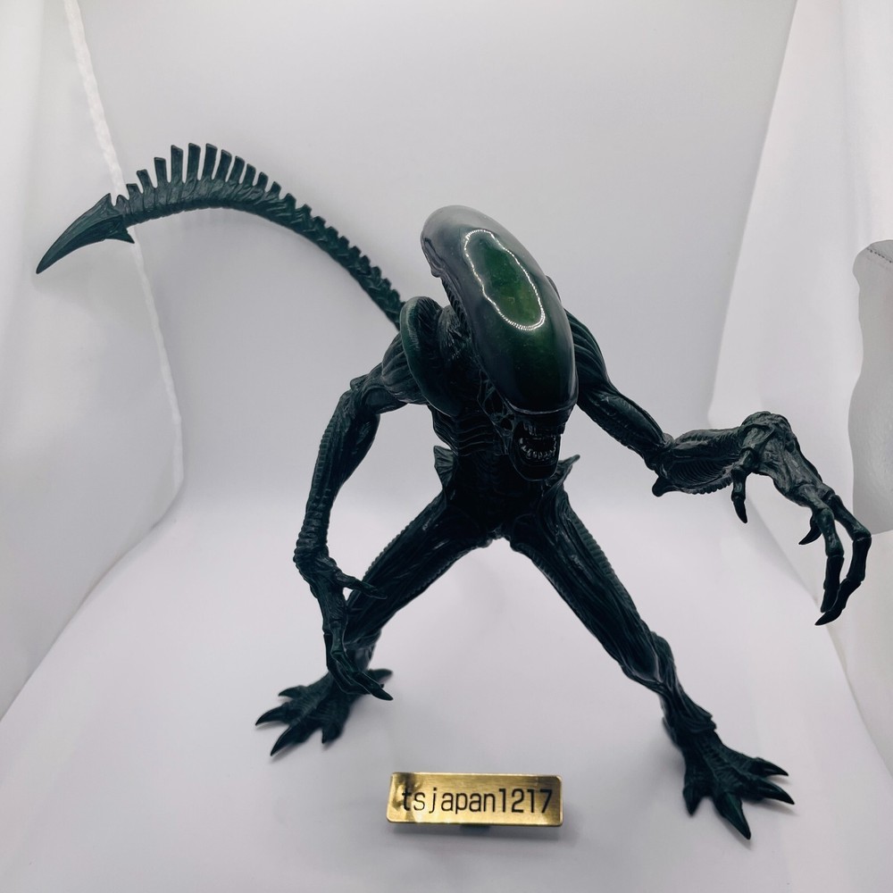 FuRyu AVP Alien Real Figure Premium Version Alien vs. Predator Used
