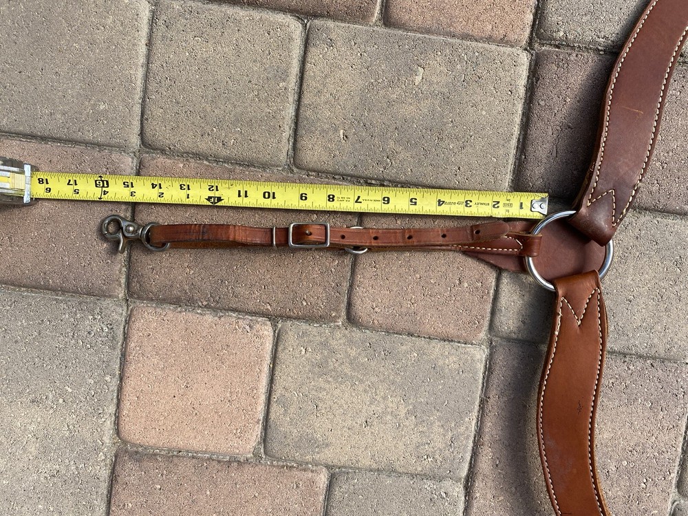 Light Tan breast collar