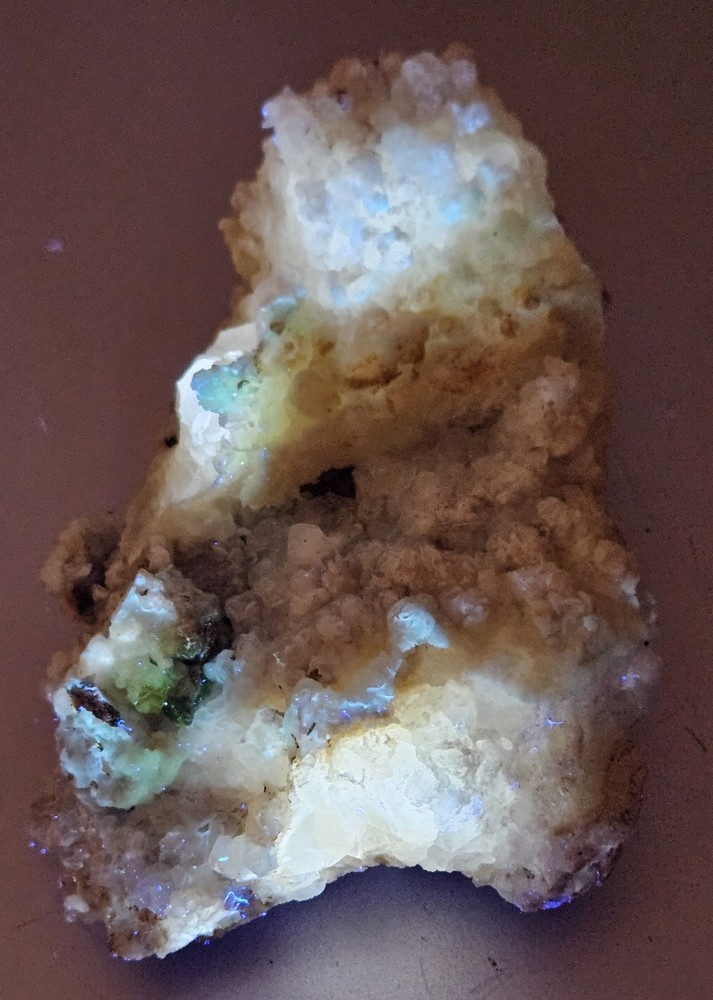 Fluorescent Aragonite With Calcite Locality Unknown