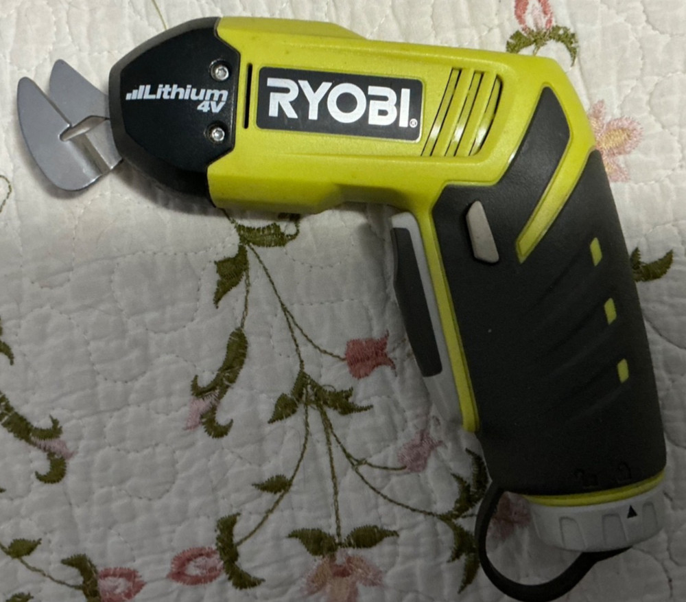 RYOBI TEK4 MC100L 4V Cordless Scissors Snips **EXCELLENT CONDITION** Bare Tool