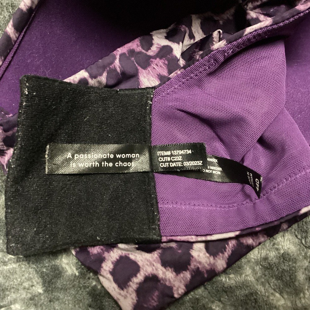 Torrid Curve Purple Leopard Print Bra 40D Lightly Lined Underwire