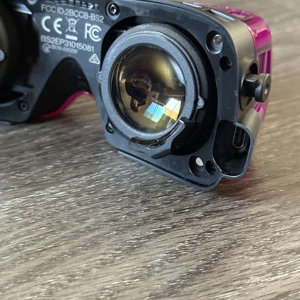 Bigscreen Beyond 2e VRChat Edition Bundle/Controllers/Base Station No Trackers