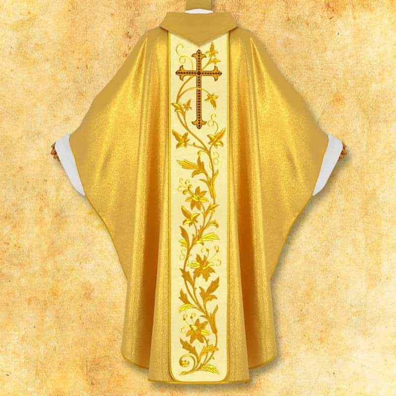Chasuble embroidered "St. Elizabeth"