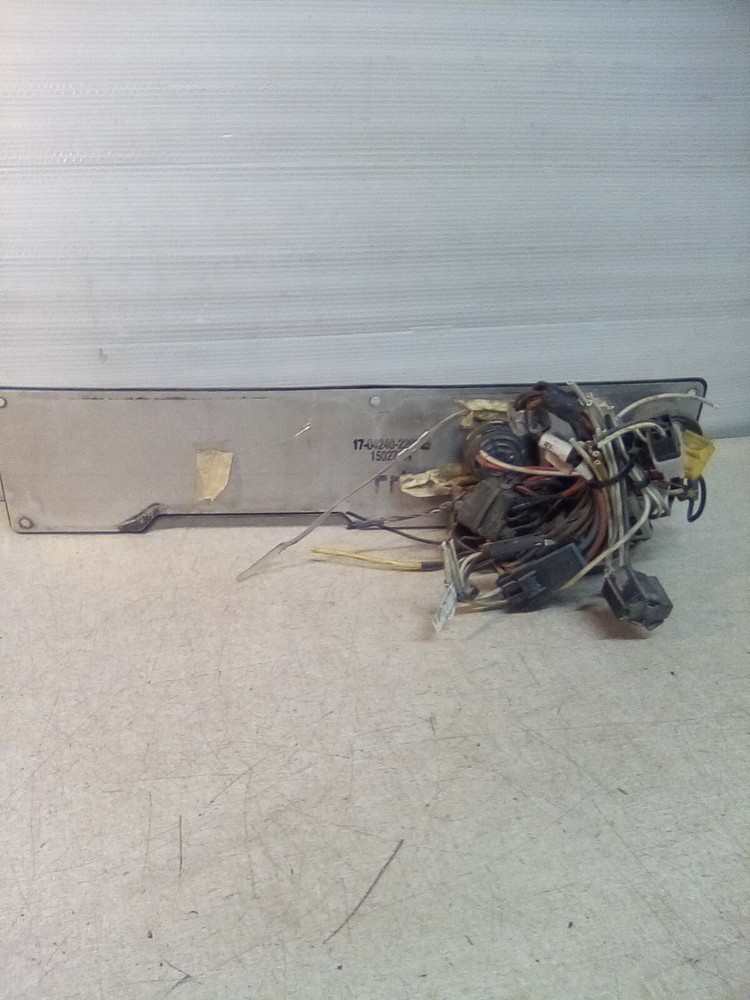 Peterbilt 378 Dash Switch Panel 17-04240-220C