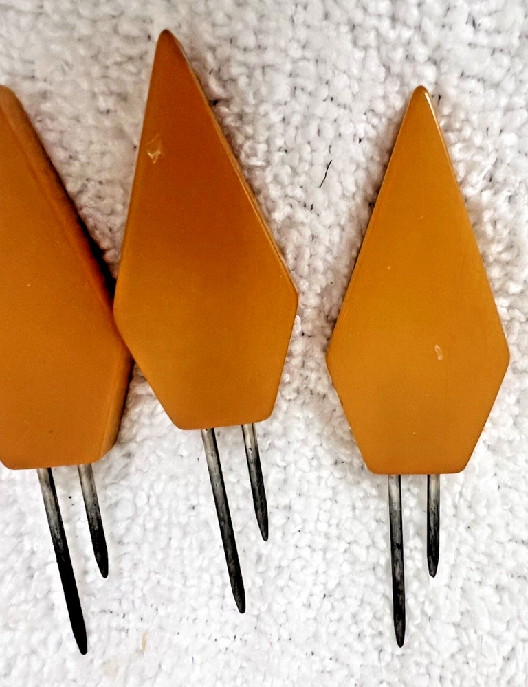 4 Vintage Yellow Butterscotch Bakelite Handle Kob Knobs Corn Cob Picks 3 1/8"