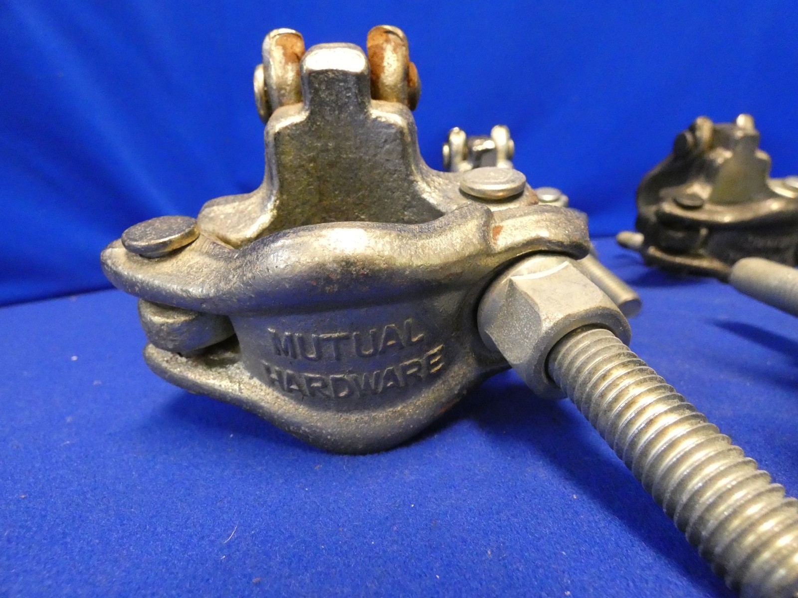 Matthews 425158 Jr. Grid Clamp, 5 Mutual Hardware Swivel Grid Clamp, 2 Flat Side