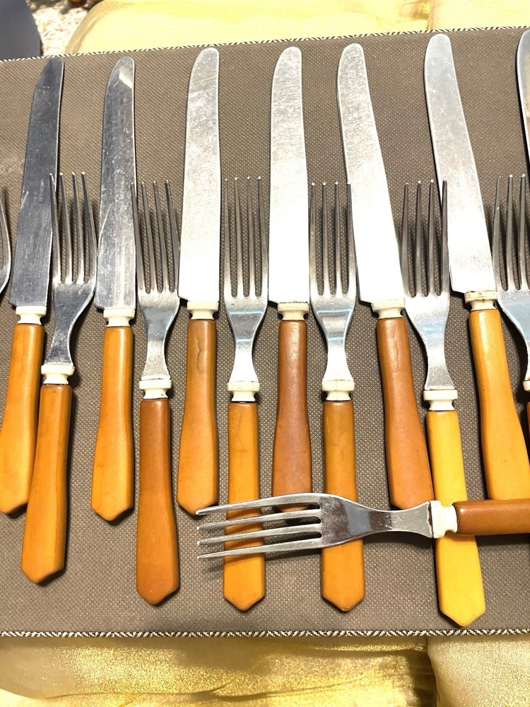 Vintage Butterscotch Bakelite 22pc Silverware Set