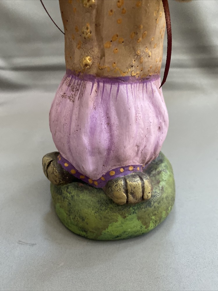Charles McClenning Easter Spring Gertie Rabbit Decor Polyresin Figurine, 2019
