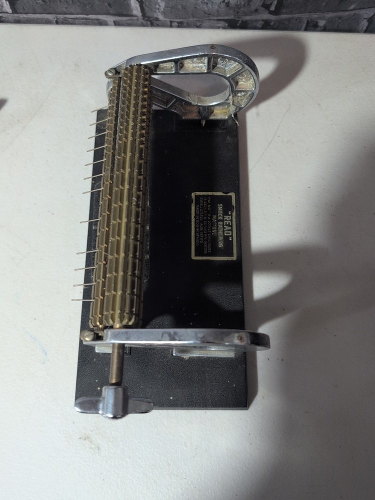 VTG Read Smock Gathering Machine and Smocking Base. P8