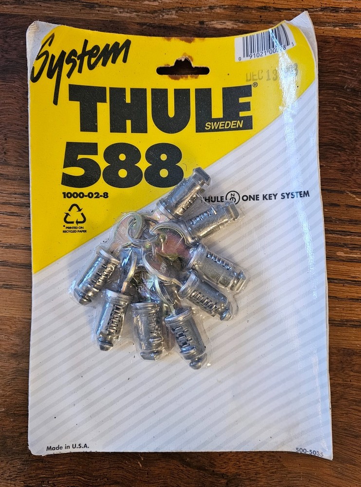 Thule System 588 Set of 8 Locks with Keys - Sealed