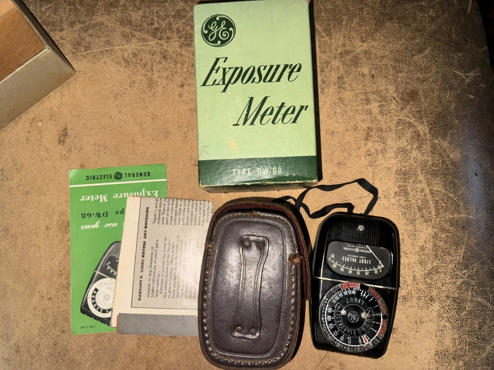 General Electric GE Light Exposure camera Meter case Vintage