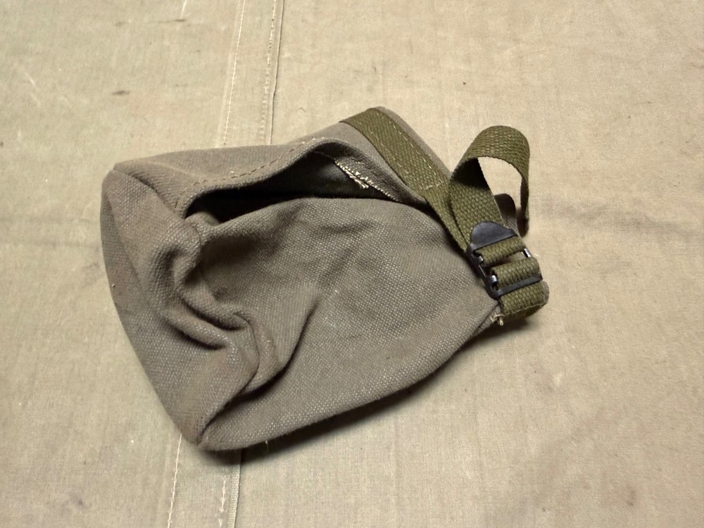 ORIGINAL WWII US ARMY M1942 BROWNING  .50 CAL MUZZLE CANVAS COVER