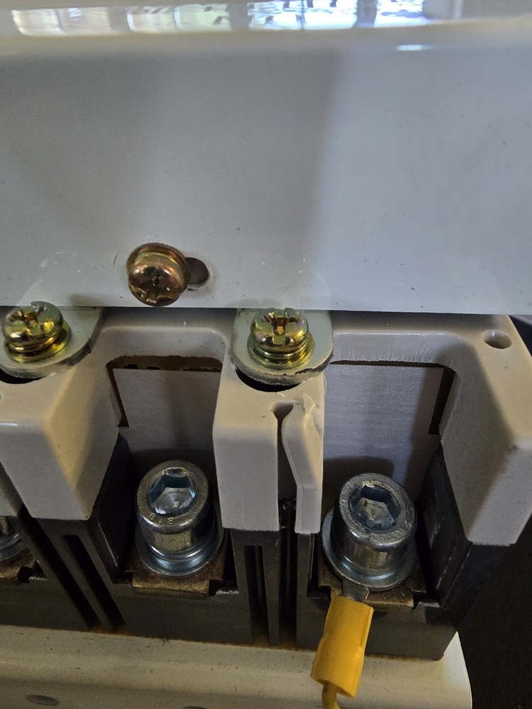 Automatic Transfer Switch, 400V 125A Capacity