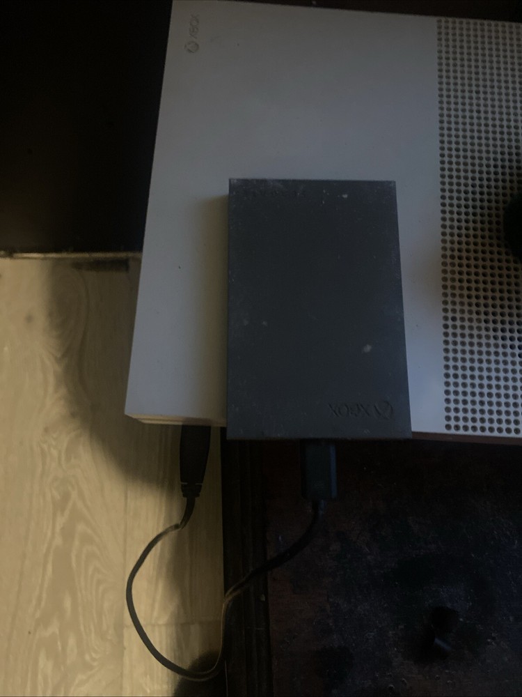 Xbox 2 Terabyte Storage Unit ￼