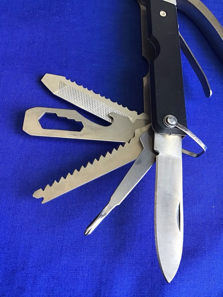 BELL + HOWELL MULTI TOOL CAMPING BACKPACKING WITH STORAGE POUCH