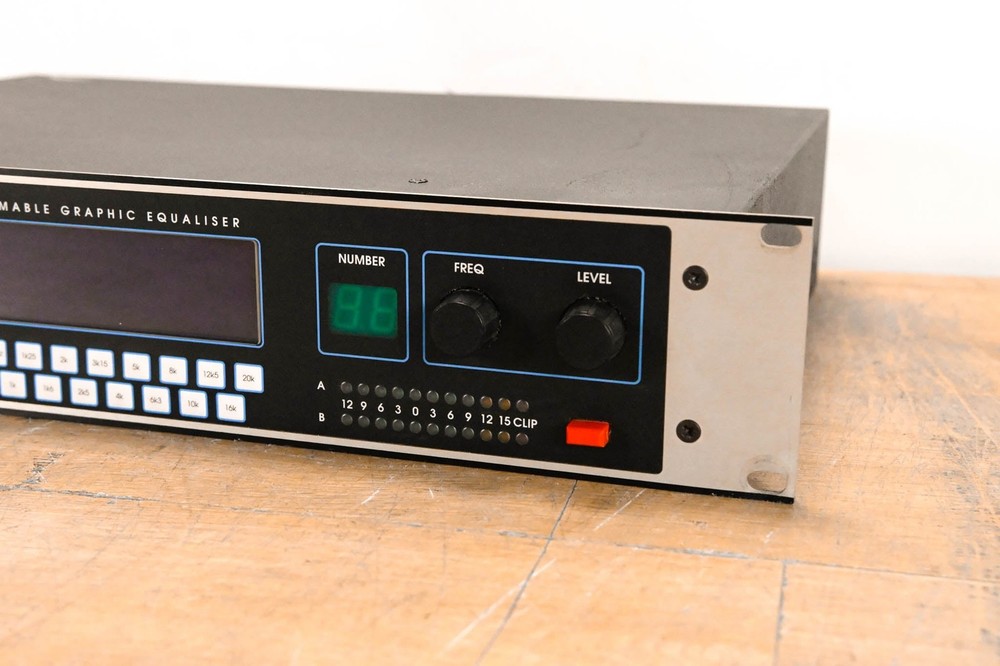 Klark Teknik DN3600 Programmable Graphic Equalizer CG01XTP