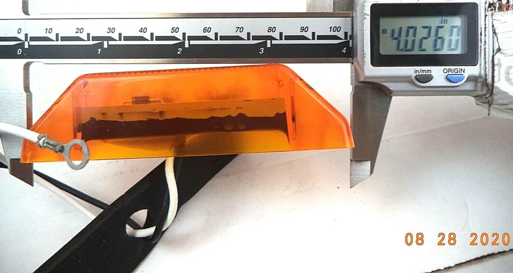 Dialight 12V LED Amber Marker Light Assy, pn 15001AB811