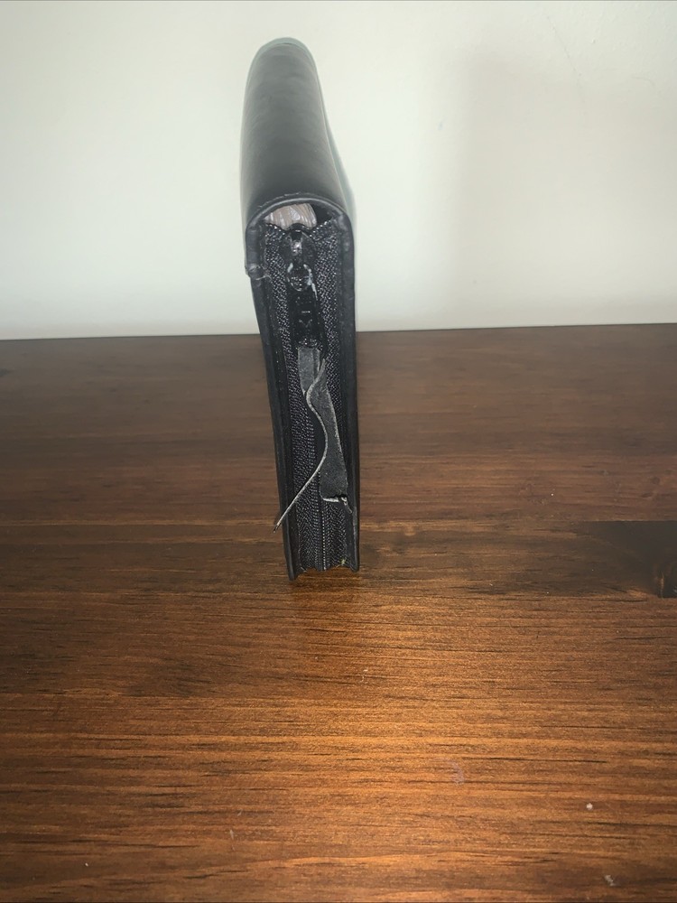 Leather CD Case With Zipper