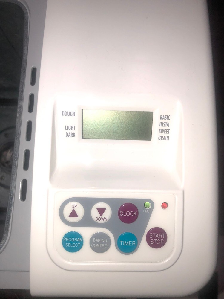 Toastmaster Bread Maker Bread Machine 1190 Vintage 1998 White With Manual Book