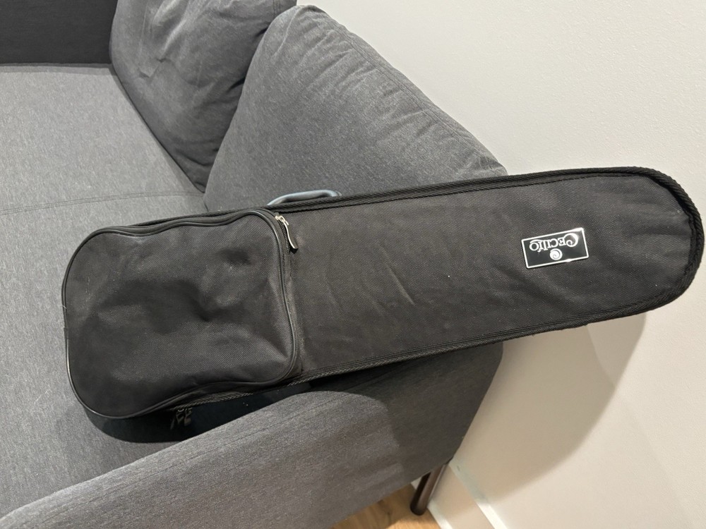 Cecelio Lightweight 4/4 Full Violin Case with replacement Strings (red Velvet)