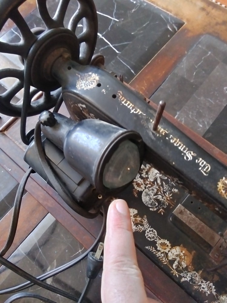 Vintage Singer Sewing Machine