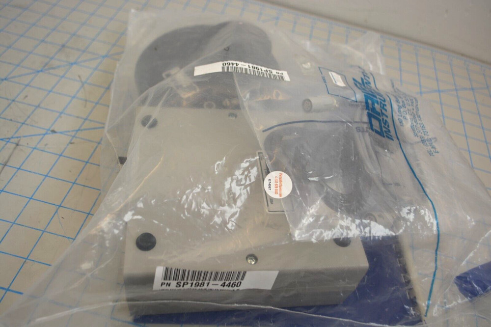 71445 / SHUTTER LIGHT SOURCE, 1.4-IN 71445 / ORIEL INSTRUMENTS