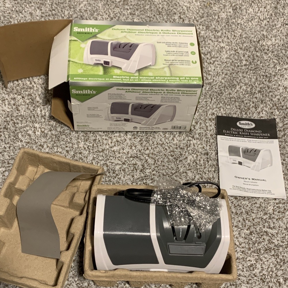 Smith's 50127 Smith Essentials Deluxe Diamond Electric Knife Sharpener