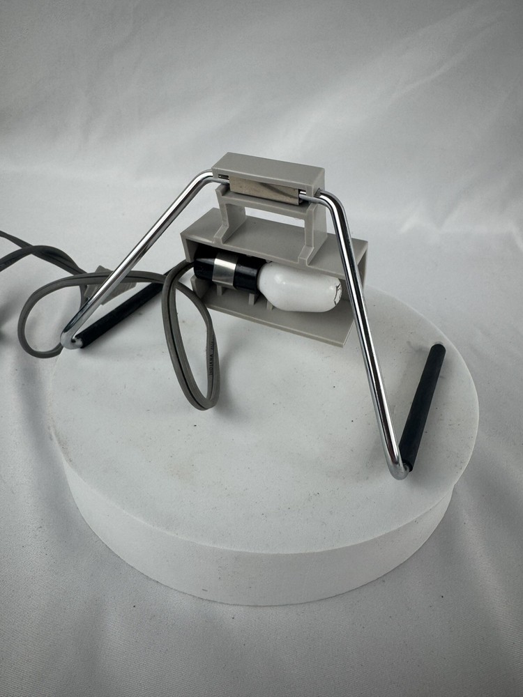 VTG Bausch & Lomb ESM100 100x Scholastic Microscope and Rite-Lite Illuminator
