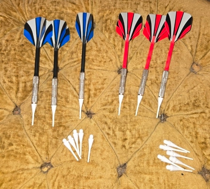 6pc Soft Tip Darts Set 7g - Blue & Red Flights - Extra Tips - Electronic Dartboa