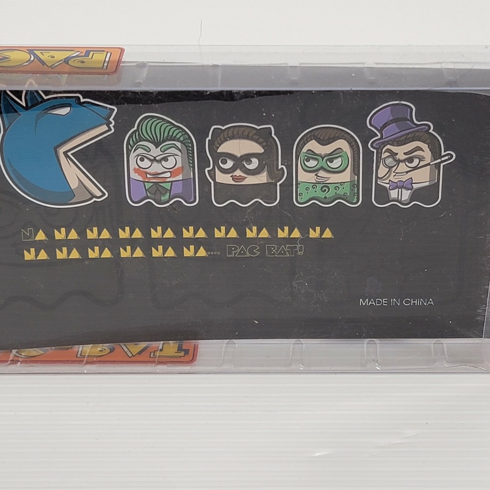 EXCLUSIVE PAC-BAT Pac-Man Batman Magnet Set