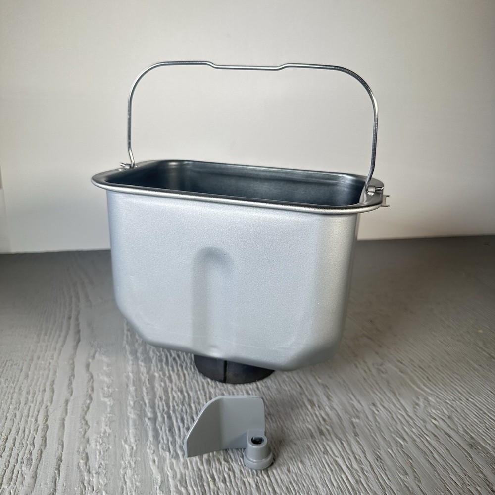 Replacement Pan For Breadman Model TR900S Bread Maker WITH PADDLE