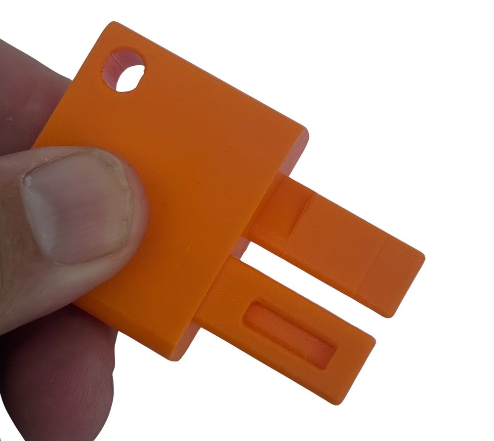 EZ-Klean Rodent / Fly Station Key (5 Pack) – Model E Replacement Access Key b...