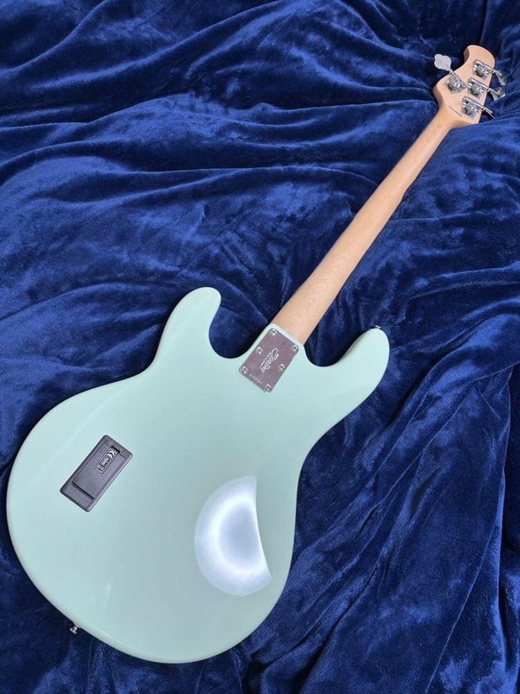 Sterling Stingray Ray4
