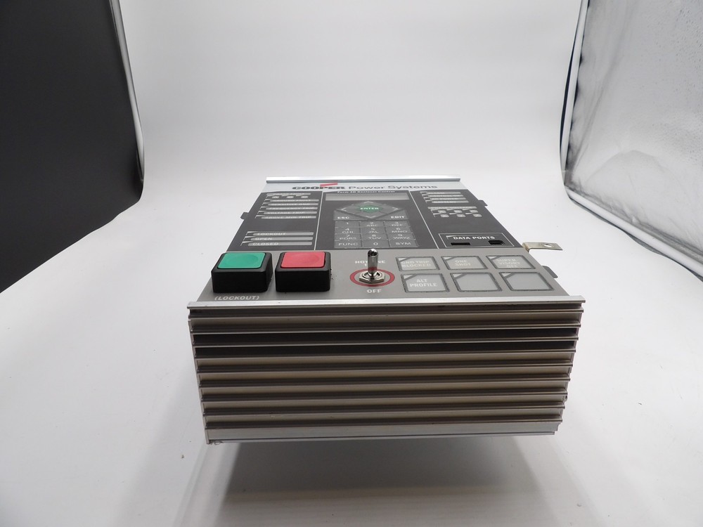 Cooper Power Systems Form 4D Recloser Control