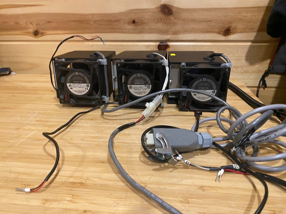 fiber optic illuminators/light source 15v150w Halogen Light Bulb x 3 w/ 1 cable