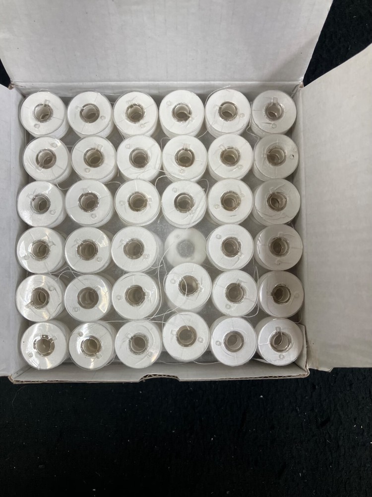 SUPERB PRE-WOUND WHITE BOBBIN THREAD CLASS 15A 143PCS