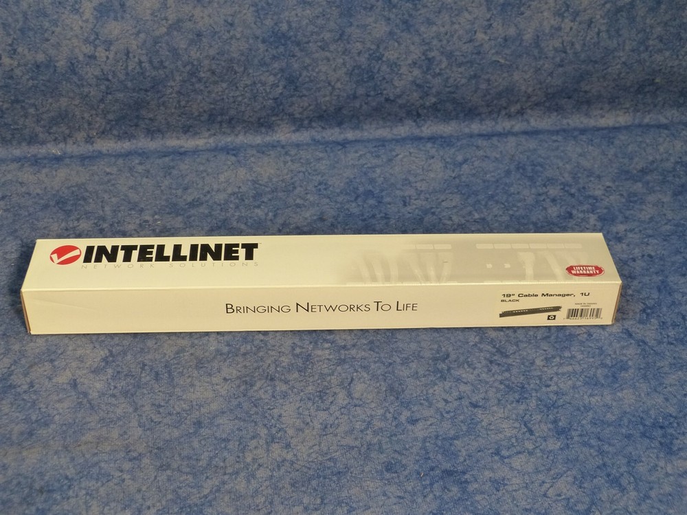 Intellinet 169950 19" Rack Mount Cable Manager, 1U (H15)